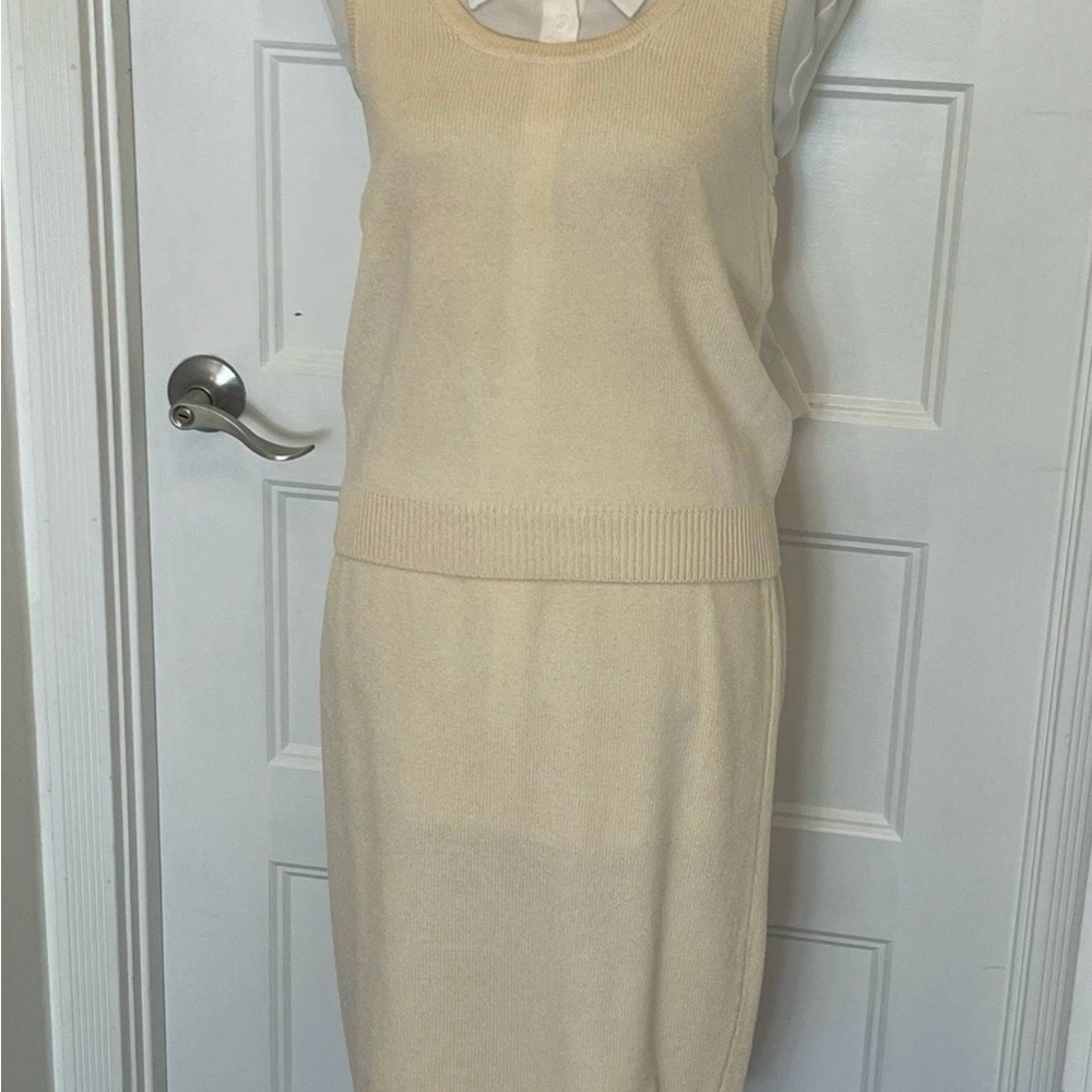 Elegant St John Basics Cream Knit Skirt 2pc Set Sz 8&10